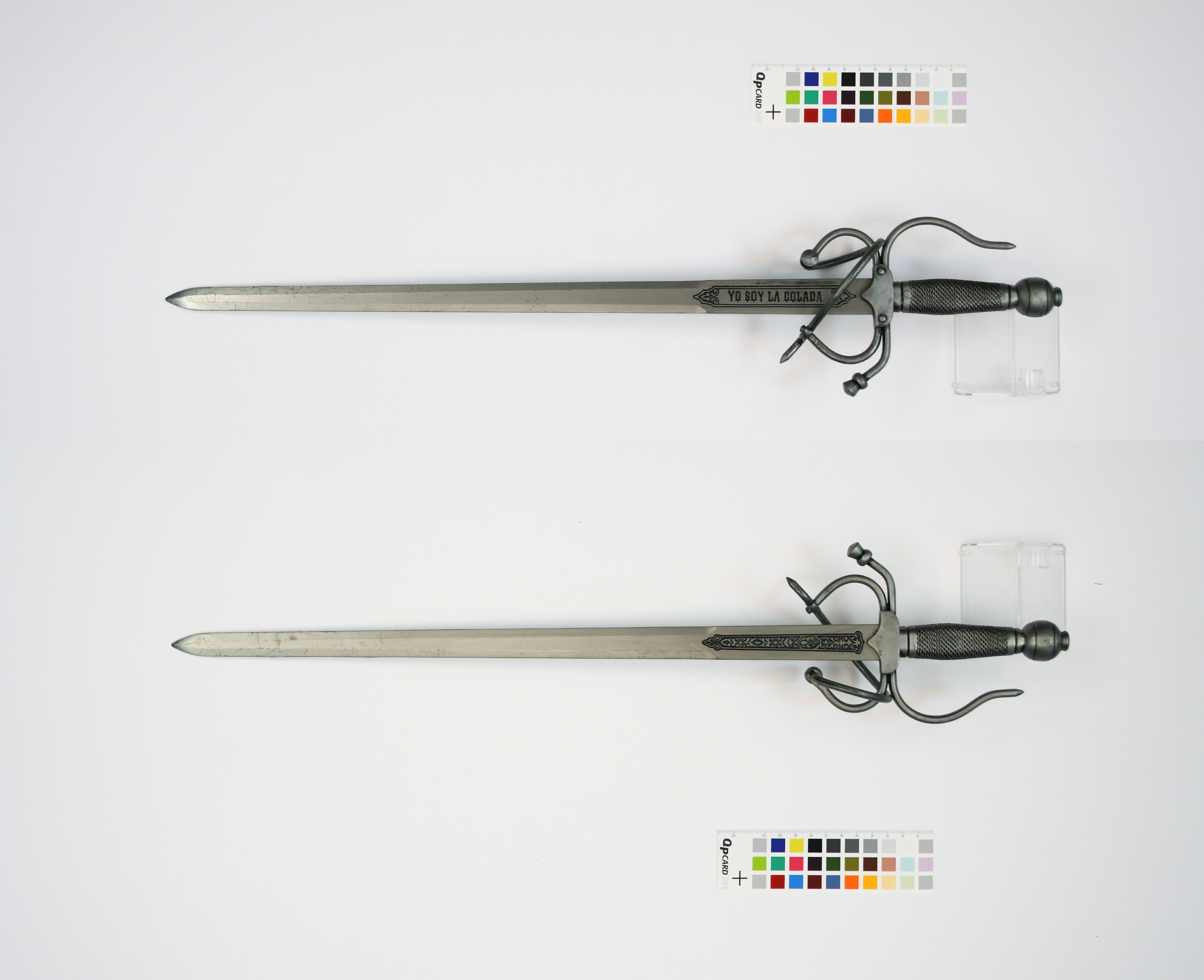 Miniature display replica of 'La Colada' Sword