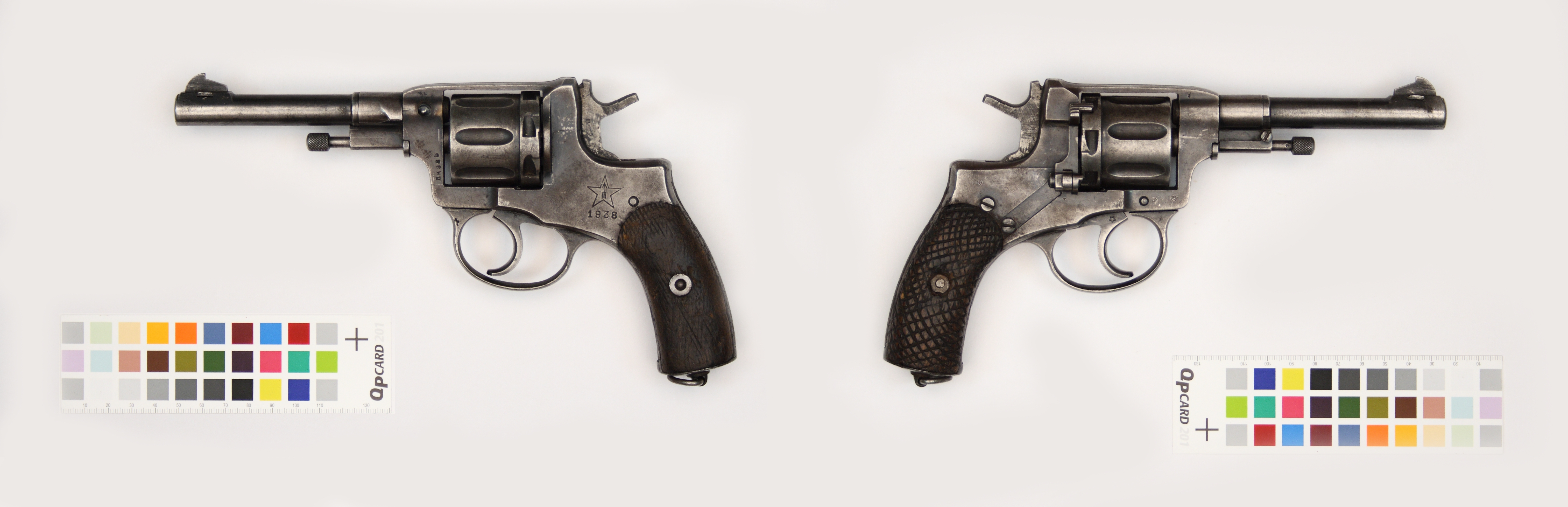 Revolver Sistemy Nagana obr 1895g (Nagant Model 1895)